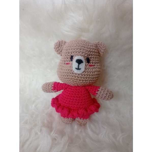 boneka beruang rajut