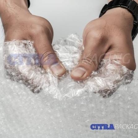 

BUBBLE BUBLE WRAP MURAH PREMIUM 125 CM X 50 M BENING - DKM GREEN