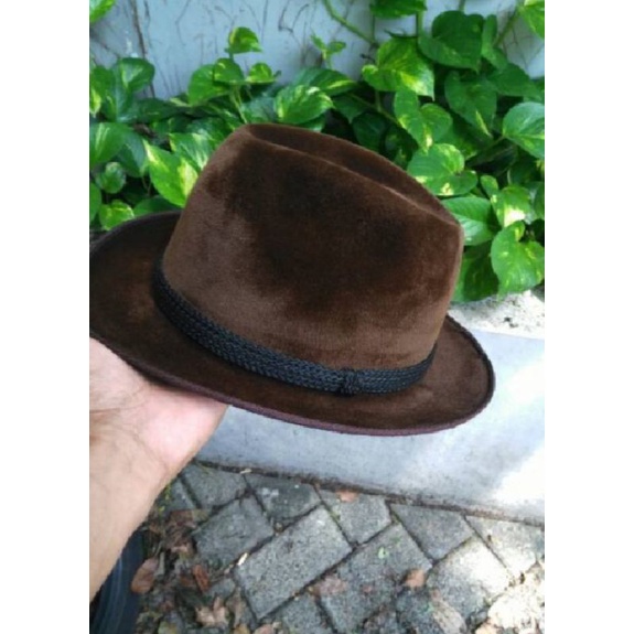 topi laken kulit sapi trend 2023