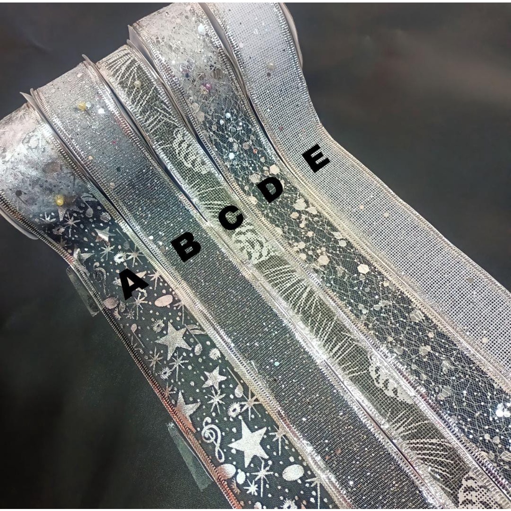 

(CKS) Pita Natal - Pita Natal Saten Goni Tile Silver Putih - Pita Ribbon Merry Christmas