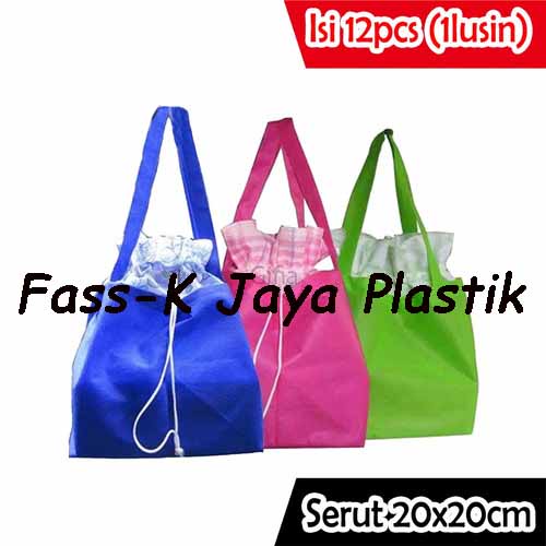 

tas serut 20x20 polos hajatan / besek / dus / box / tas kotak nasi 20 x 20 isi 12pcs