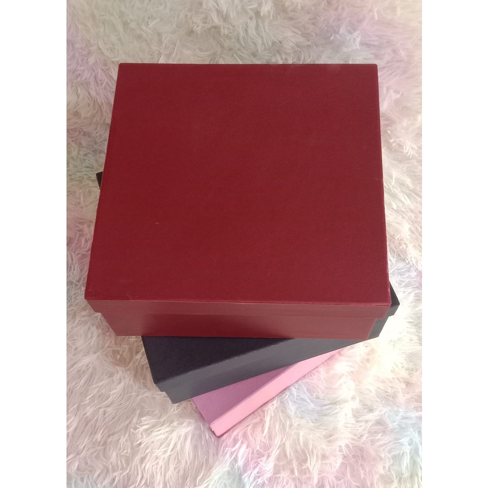 

Gift Box / Box Kado / Kotak Kado / Kotak Hadiah / Kotak Hampers / Box Hampers Rustic