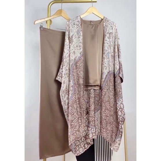 SEWA ONE SET BATIK KONDANGAN