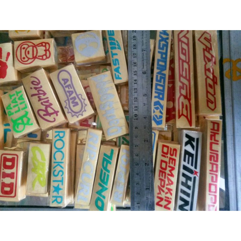 

STICKER REQUEST SESUAI PESANAN