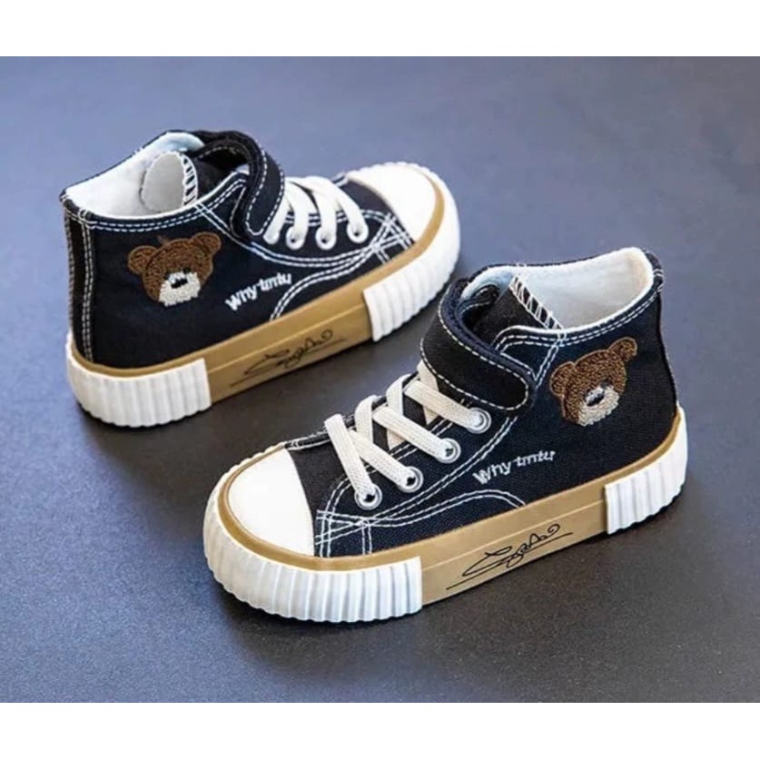 DCAL SEPATU SNEAKERS ANAK AS180