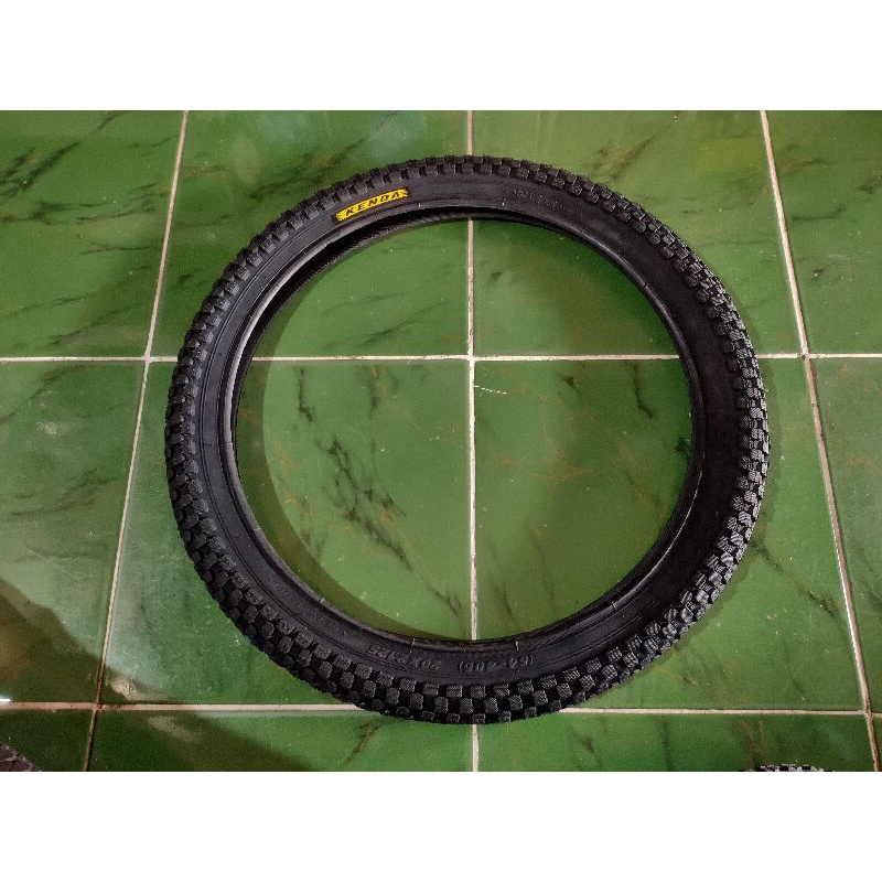ban luar BMX 20 x 2.125 kenda