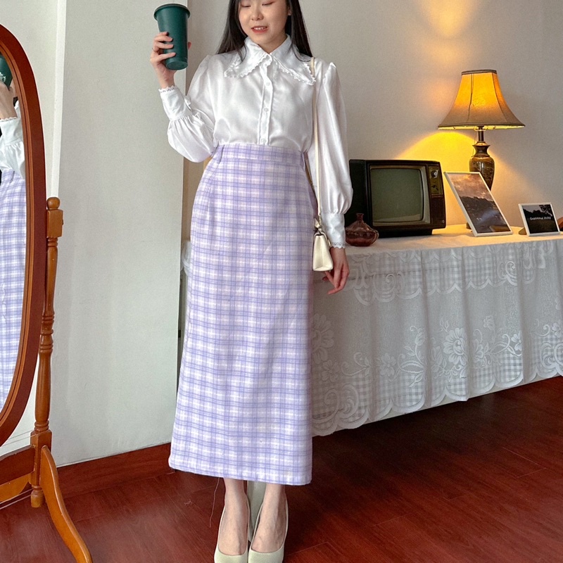 KANON - Amber Pencil Flannel Skirt - Rok midi dan maxi pensil flanel model vintage korean look hijab friendly