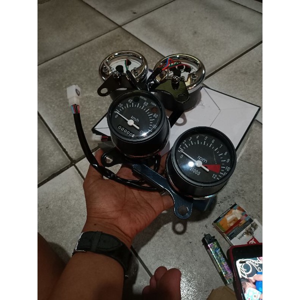 SPEEDOMETER CB 125 1SET DOBEL/ODOMETER CB 125/SPEEDOMETER CB125 /KM SPEEDOMETER CB125 /km