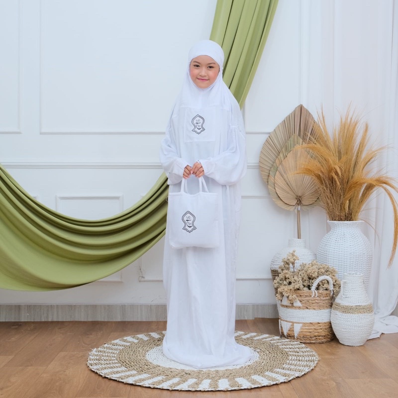 Mukena anak terusan remaja hadramaut terusan terompah polosan banyak warna mukenah Ukuran 10-16 tahun Mukenah Hitam Puith Terbaru Travel