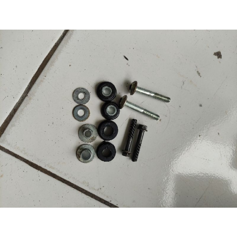 Baut Spakbor depan Cbr 150R facelift cb 150r - collar set fender fr cbr 150r
