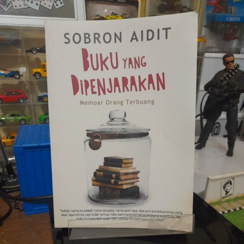 Buku Bekas - Buku yang dipenjarakan Memoar orang terbuang