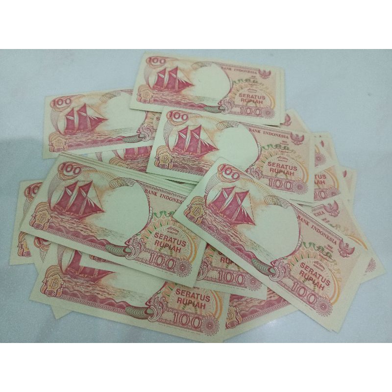 UANG KERTAS KUNO ASLI/ORIGINAL 100 RUPIAH ,PINISI PERAHU LAYAR, TAHUN 1992, SESUAI GAMBAR , KONDISI 