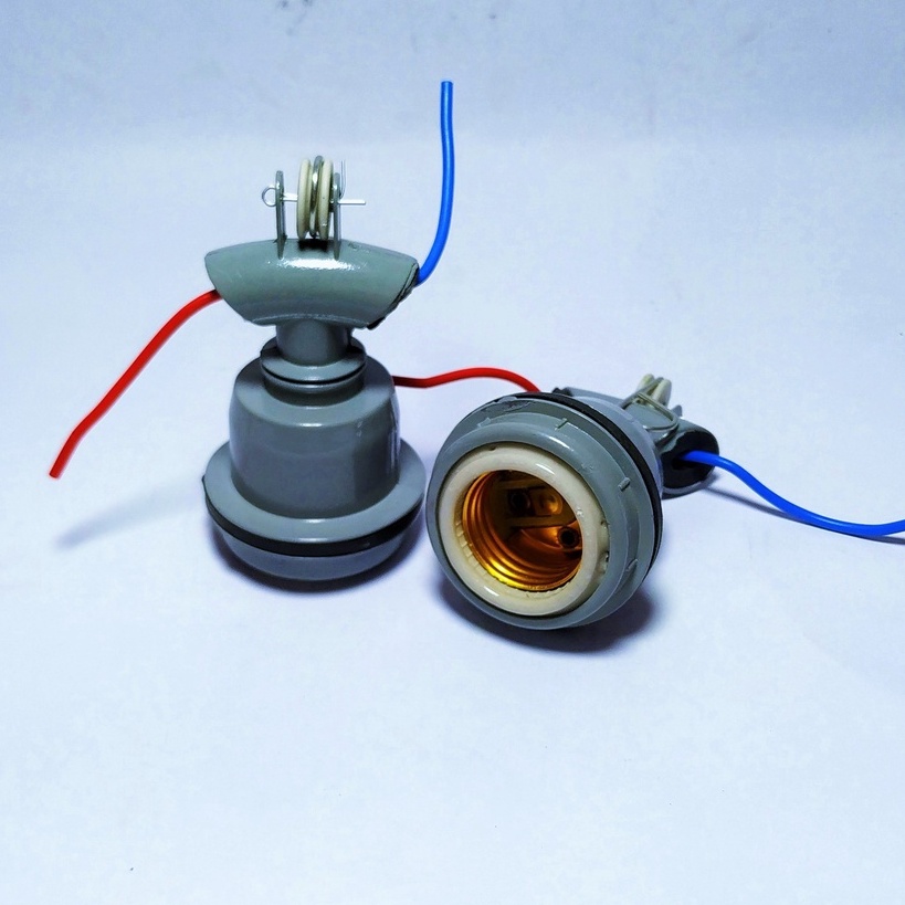 Fitting Gantung Lampu Jalan Fitting Merkuri Outdoor Fitting Keramik WD E-27 Fitting Gantung Keramik 