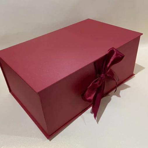 Gift box/ kotak hadiah/ box besar/ hardbox/ box parcel/ box hampers - Hitam