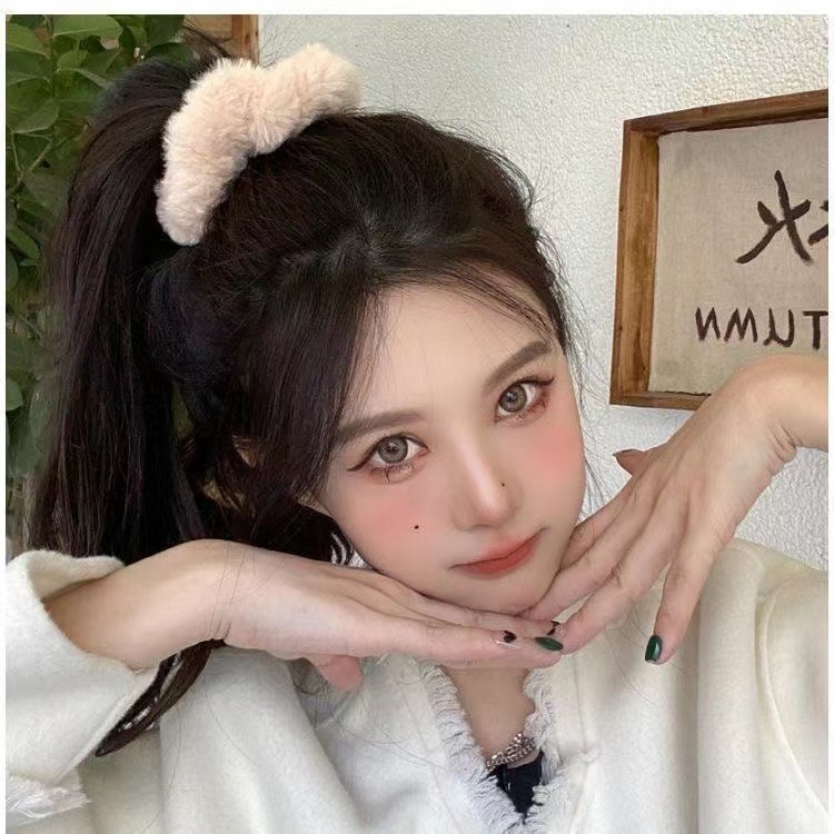 IKAT RAMBUT KOREA SCRUNCHIE BAHAN BULU RASFUR HALUS LEMBUT IKAT RAMBUT PUFFY IMPORT