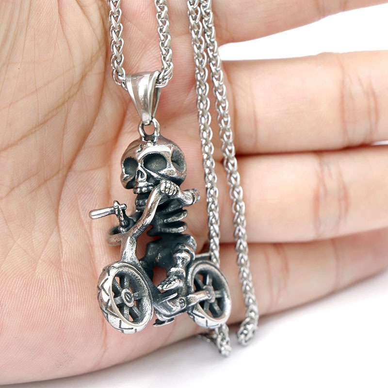 2022 Kalung Rantai Pria Liontin Desain Tengkorak Gaya Vintagecasual Rockbiker Untuk Pestahadiah