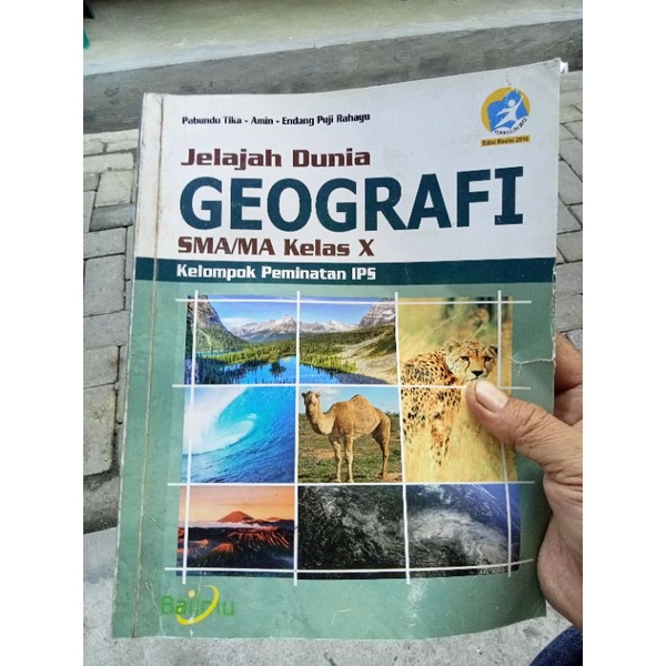 buku jelajah dunia geografi SMA kelas 10
