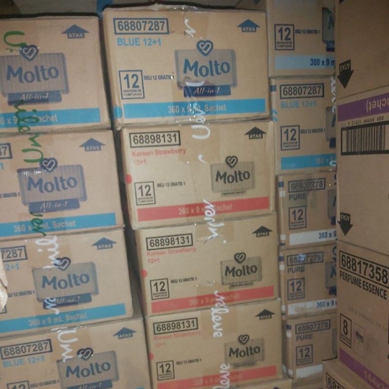 MOLTO PEWANGI RENCENG 500 AN 12sachet
