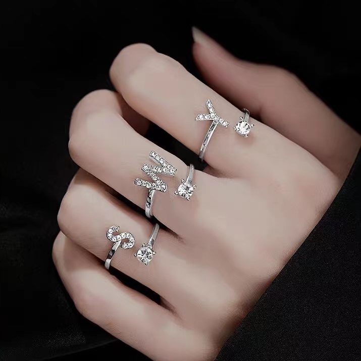 Cincin Model Terbuka Adjustable Desain 26 Huruf Aksen Zirkon