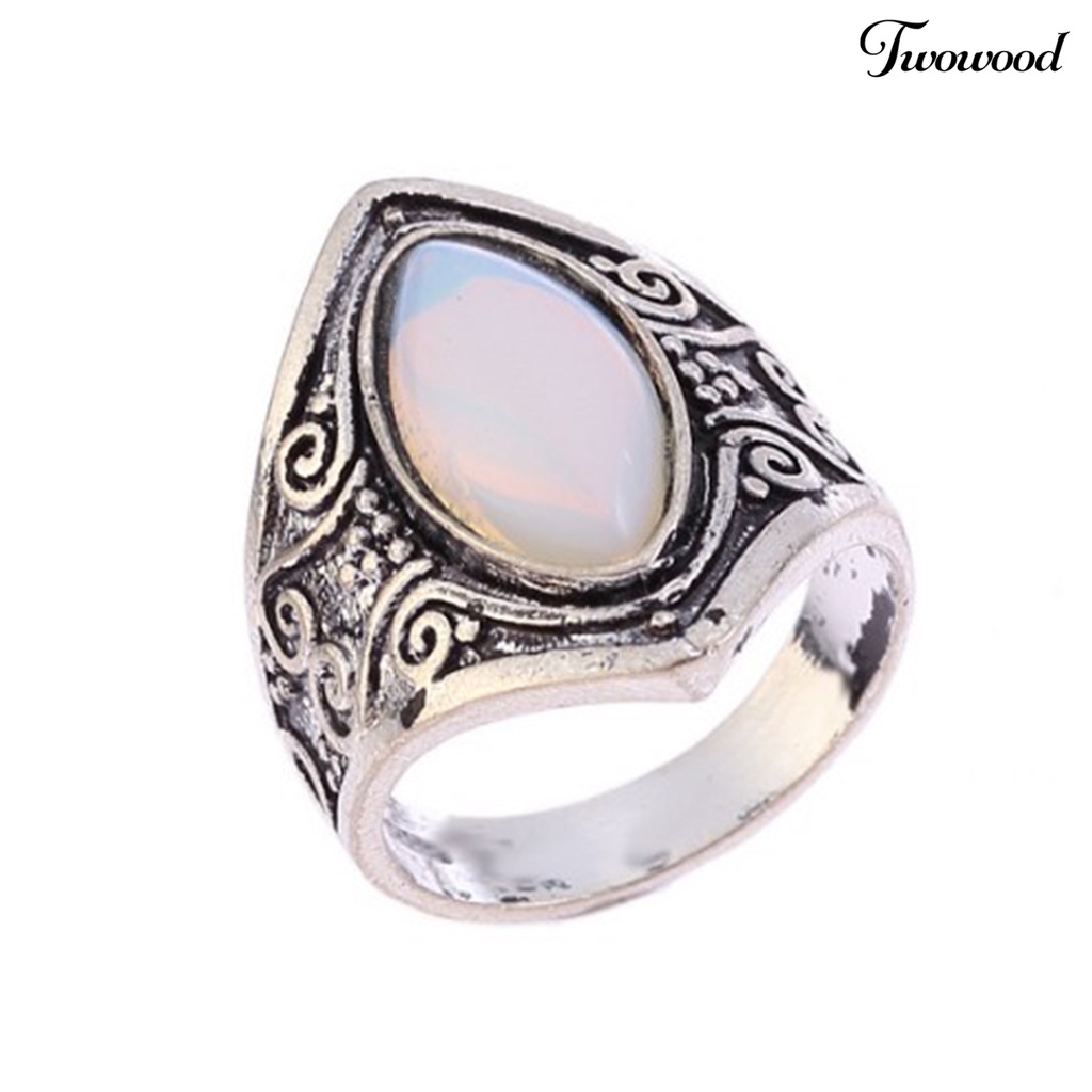 Cincin Batu Bulan Imitasi Bentuk Oval Gaya Punk Retro Vintage Untuk Aksesoris Perhiasan