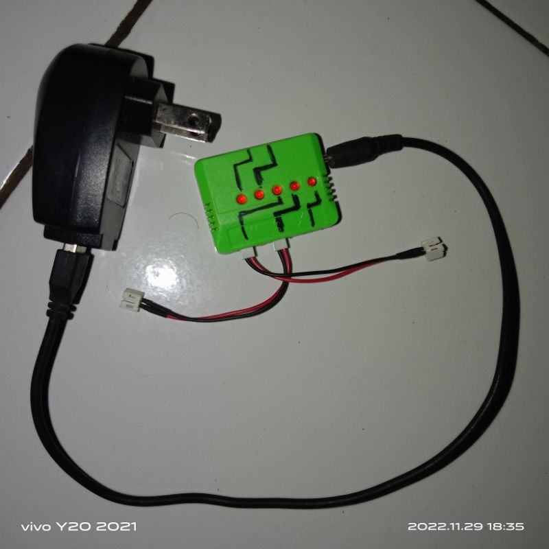 charger baterai lipo
