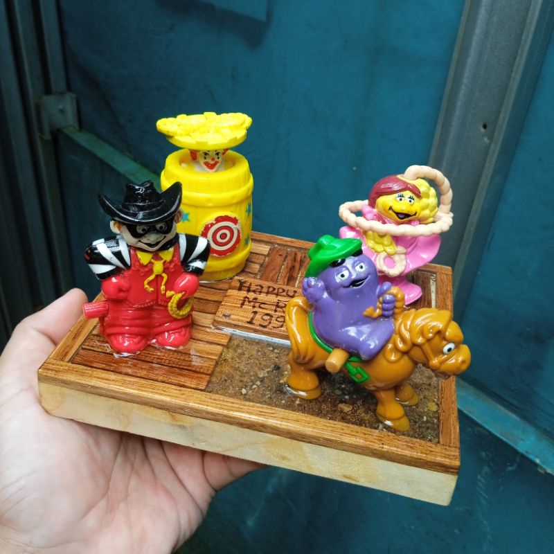 pajangan happy meal mc. rodeo 1995 vintage