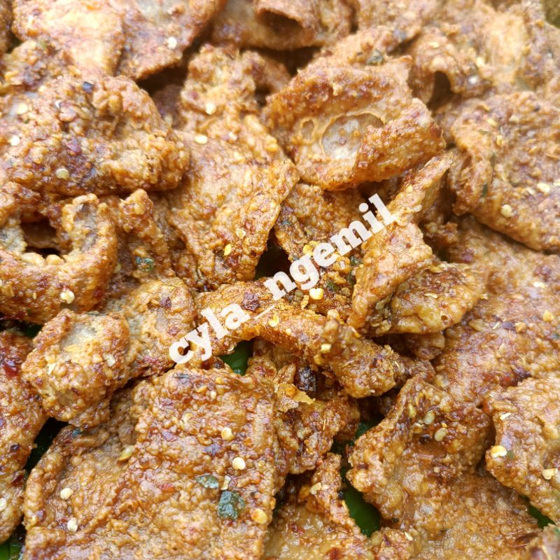 

KERIPIK KULIT AYAM CRISPY GURIH PEDAS DAUN JERUK 70GR