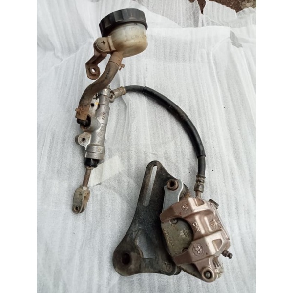 cakram belakang rem belakang suzuki satria FU