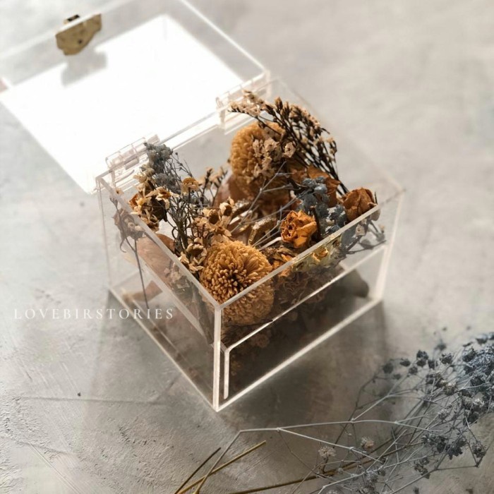Mahar Acrylic Ring Box Kotak Cincin Acrylic Ring Bearer Box