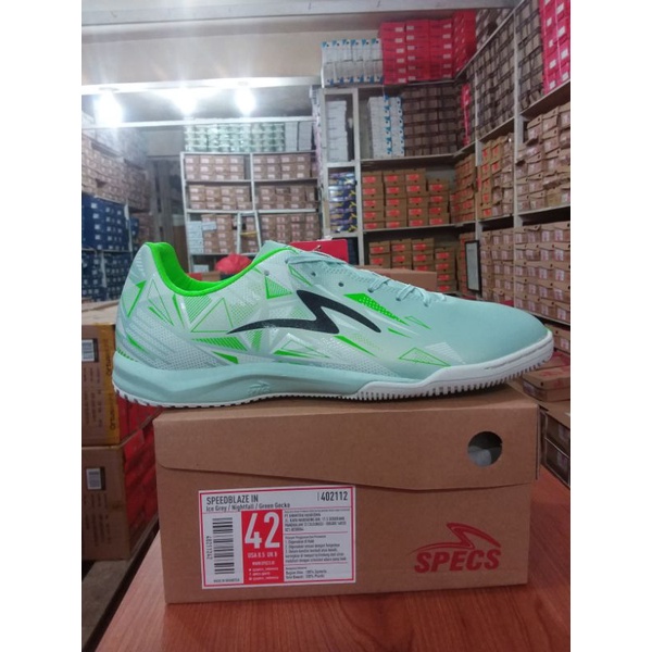 sepatu futsal merek specs(100%original)