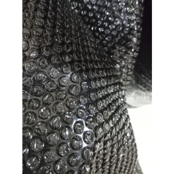 

Bubble wrap roll hitam dan bening wellpack uk 60cm x 50m - Hitam