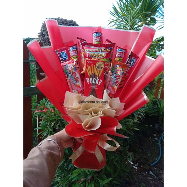 

Buket Graduation / buket snack / buket wisuda