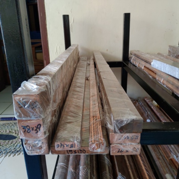 

Unik onderdil Tembaga CuCrZr Copper Chromium Zincronium kotak ukuran 15x Berkualitas