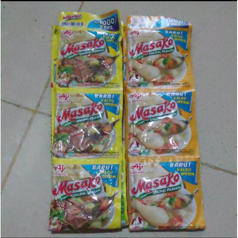 

masako ayam dan sapi 1 renceng isi 12 pcs