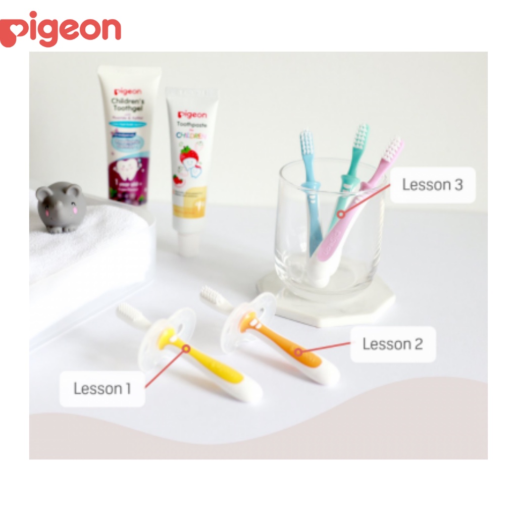 PIGEON BABY TRAINING TOOTHBRUSH - Sikat Gigi Bayi Lesson / Step 1 2 3 Orange Blue Pink Green
