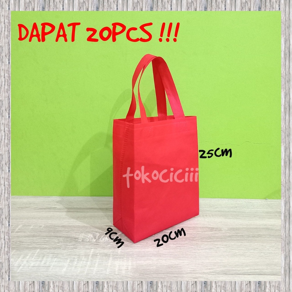 

Isi 20PCS !!! Tas press R7 20x25 kantong spunbond tas Kain / Goodie Bag Polos Tas Souvenir / Kantong Souvenir / tas hajatan