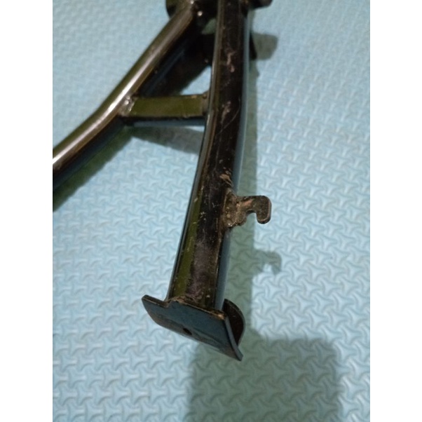 STANDAR TENGAH STANDAR DUA REVO ABSOLUTE REVO VIT F1 SUPRA X125 F1 INJEKSI X125 HELM IN PLUS KARET