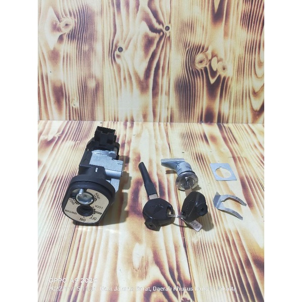 KUNCI KONTAK ASSY SET PLUS KUNCI JOK BEAT FI 2017(KUALITAS ORI SUPER)