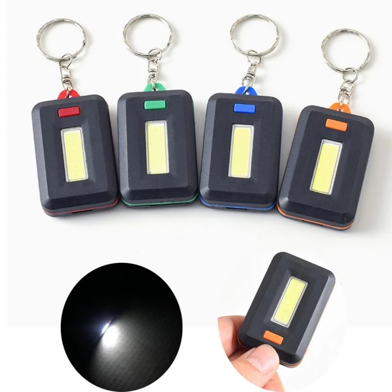 1pc Gantungan Kunci Senter LED COB Mini Portable Ultra Terang Warna Acak Dengan Carabiner