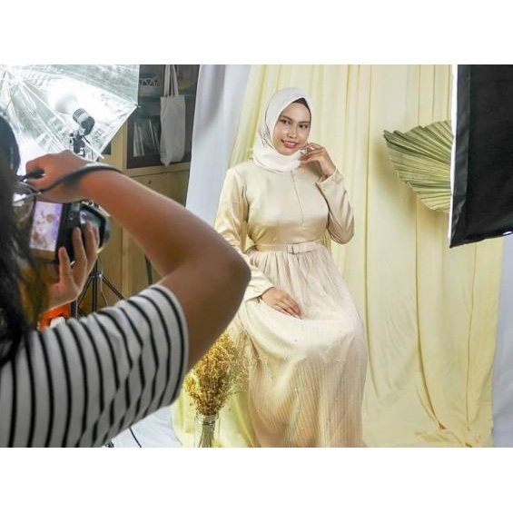 Background polos / background foto studio - 2.4x3 Meter - Abu-abu Muda