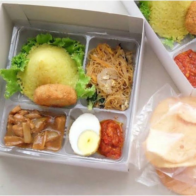 

Mika 4 Sekat Ecer min 10 pcs untuk Dus Nasi Box ukuran 18x18cm