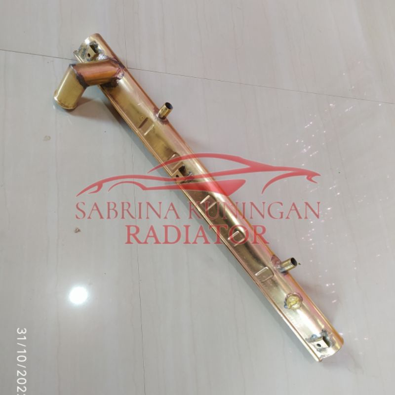 lower tank radiator strada l200