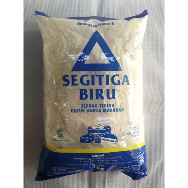 

Tepung terigu Segitiga biru 1kg