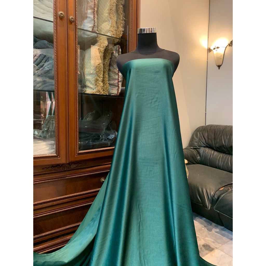 Bahan Satin Maxmara Silk Lux Premium Meteran Mewah Warna Hijau Botol Forest Green