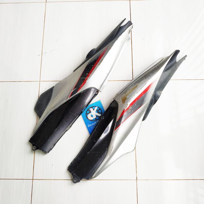cover body belakang revo 110 DX original second