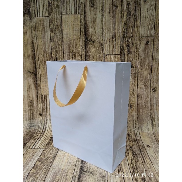 

paperbag kraft putih 170gsm P18xL10xT23 polos