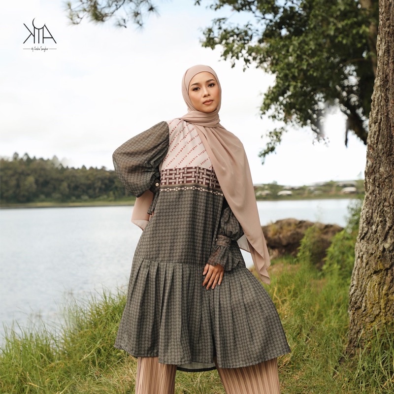 Shita Tunik by Zaskia Sungkar