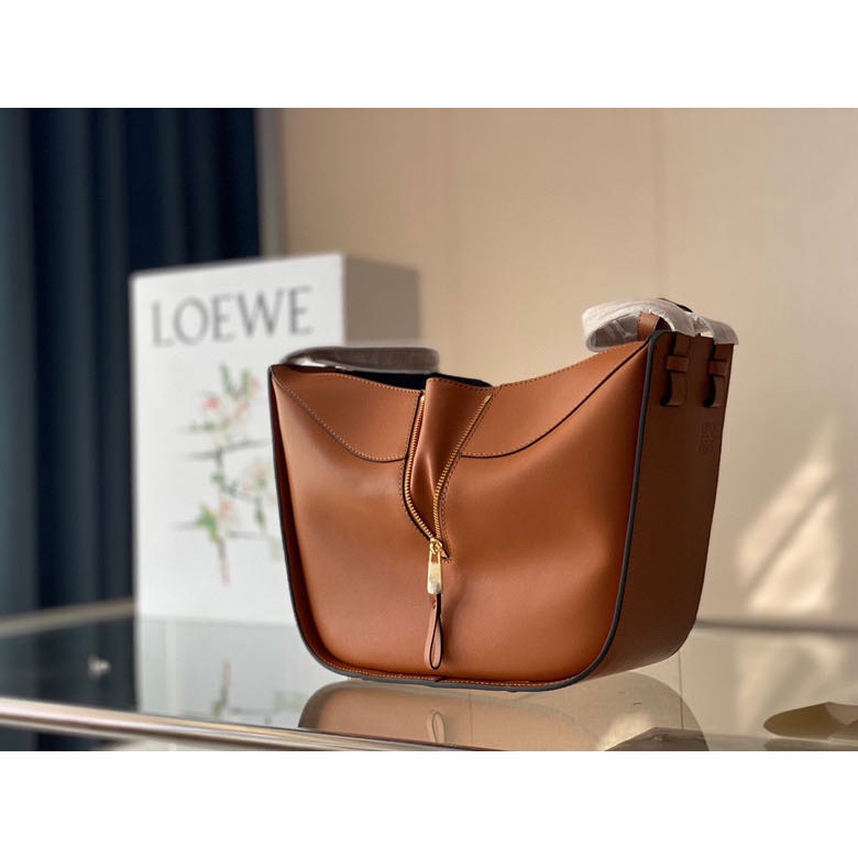 Loewe hammock bag