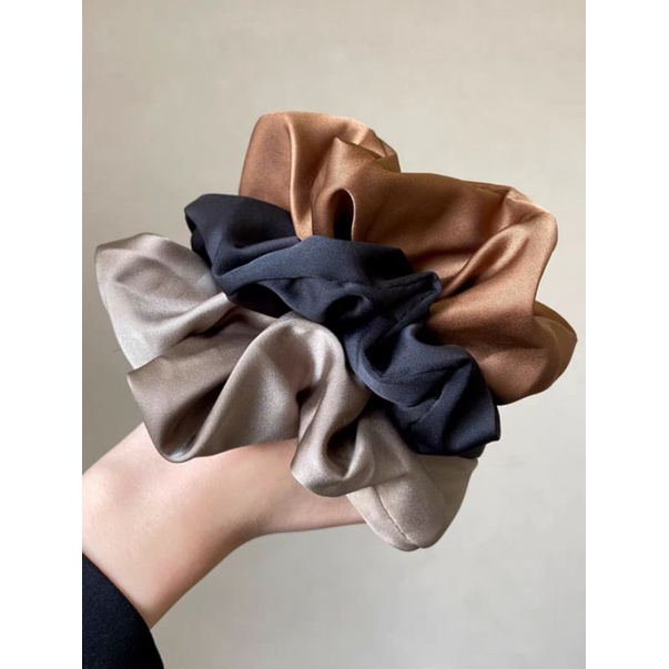 Scrunchie Satin Velvet Silk Polos Doff Matte Ikat Rambut Cepol Warna Doff Large Model Velvet Satin Korea Matte Soft Impor