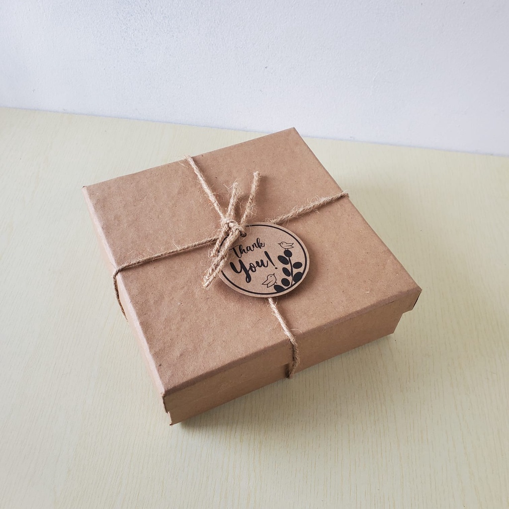 

Kotak Kado Model Craft 15x15x5cm